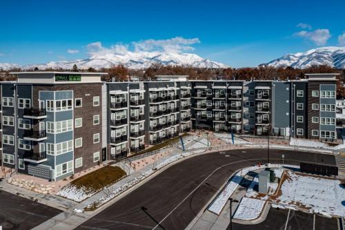 Apartments in Clearfield, Utah-Community-Exterior-2