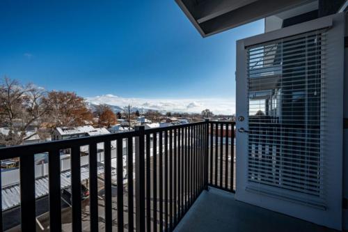 One Bedroom Apartments in Clearfield, Utah-Balcony