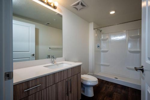 Studio Apartments in Clearfield, Utah-Bathroom-Interior